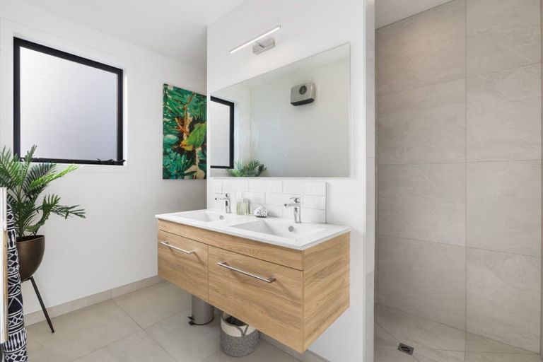 Photo of property in Northlake, 36 Malvern Road, Wanaka, 9305