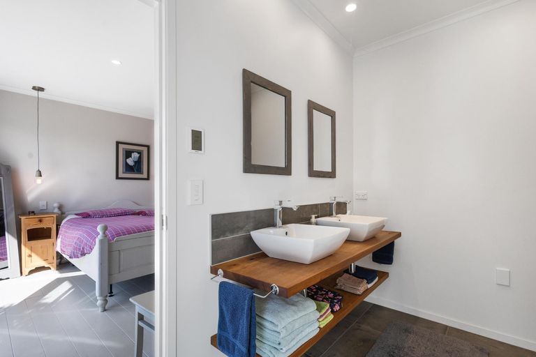 Photo of property in 238 Puketutu Road, Matamata, 3472