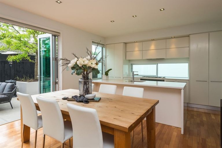 Photo of property in 59 Wai-iti Terrace, Burnside, Christchurch, 8052