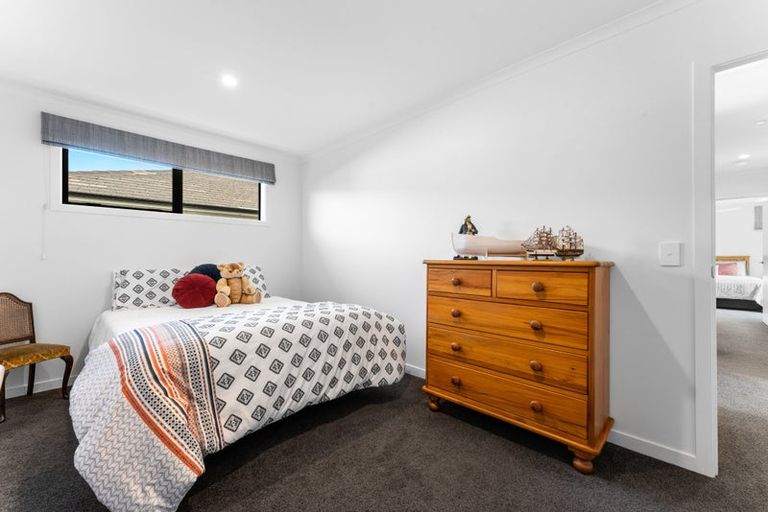 Photo of property in 52 Arabella Lane, Snells Beach, 0920