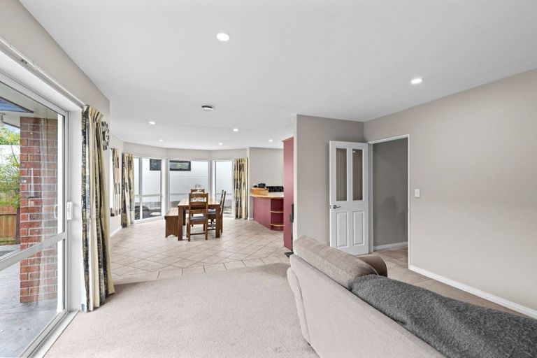 Photo of property in 21 Welsford Street, Woodend, 7610