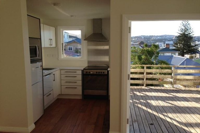 Photo of property in 114 Austin Street, Mount Victoria, Wellington, 6011