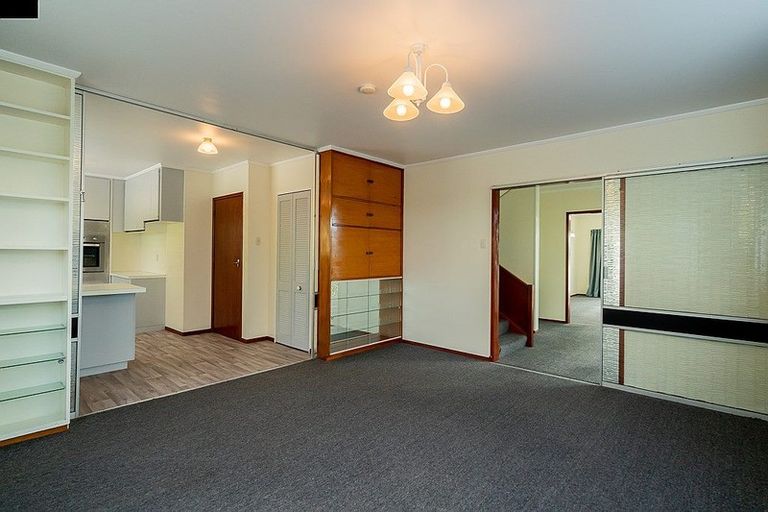 Photo of property in 100 Frankley Road, Frankleigh Park, New Plymouth, 4310