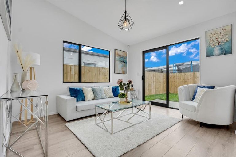 Photo of property in 40 Clayden Shuttleworth Street, Papakura, 2110