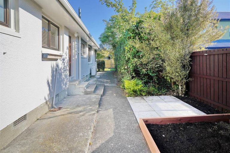 Photo of property in 88c Maidstone Road, Ilam, Christchurch, 8041