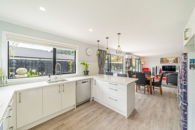 Photo of property in 12 Fenwick Crescent, Wallaceville, Upper Hutt, 5018