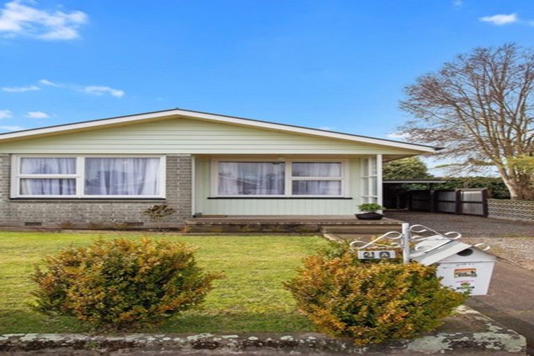 Photo of property in 4a Weston Place, Rangiora, 7400