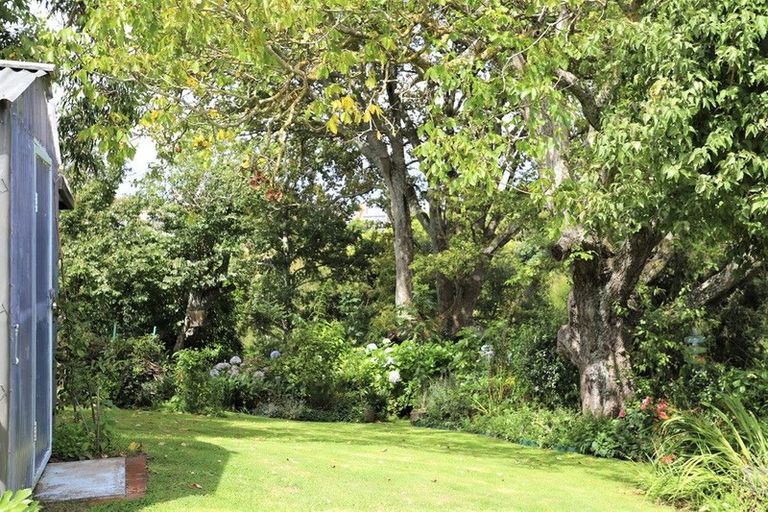 Photo of property in 14 Stanners Street, Eltham, 4322