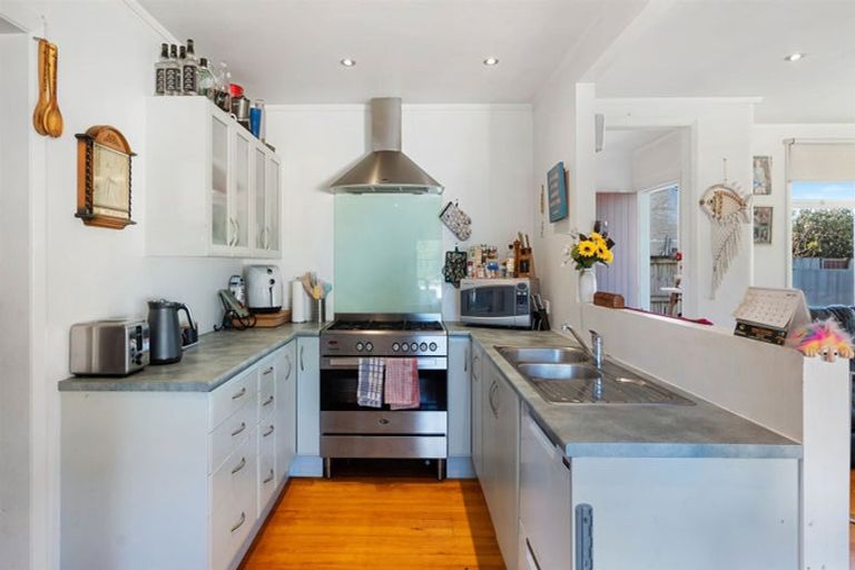 Photo of property in 24 Stirling Grove, Greerton, Tauranga, 3112