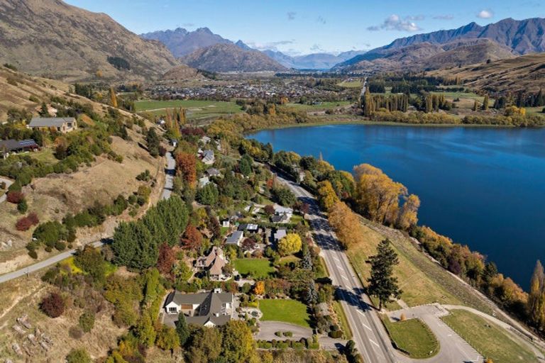Photo of property in 714 Lake Hayes-arrow Junction Highway, Lake Hayes, Queenstown, 9371