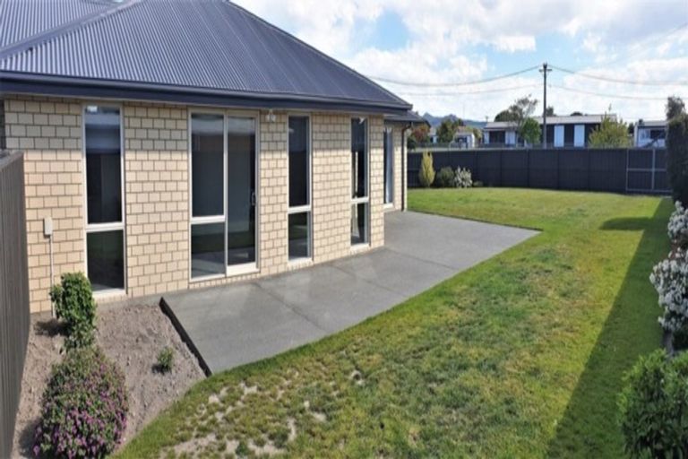 Photo of property in 9 Sandown Crescent, Aranui, Christchurch, 8061