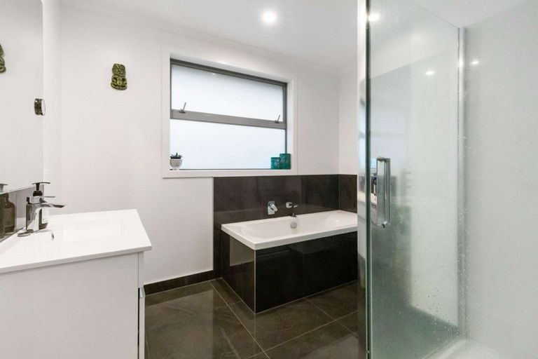 Photo of property in 7 Fuller Street, Papamoa Beach, Papamoa, 3118