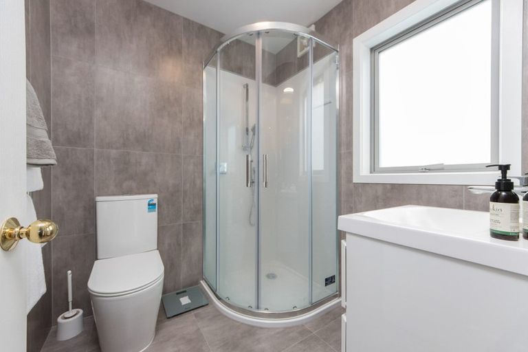 Photo of property in 29 Ian Marwick Place, Birkenhead, Auckland, 0626