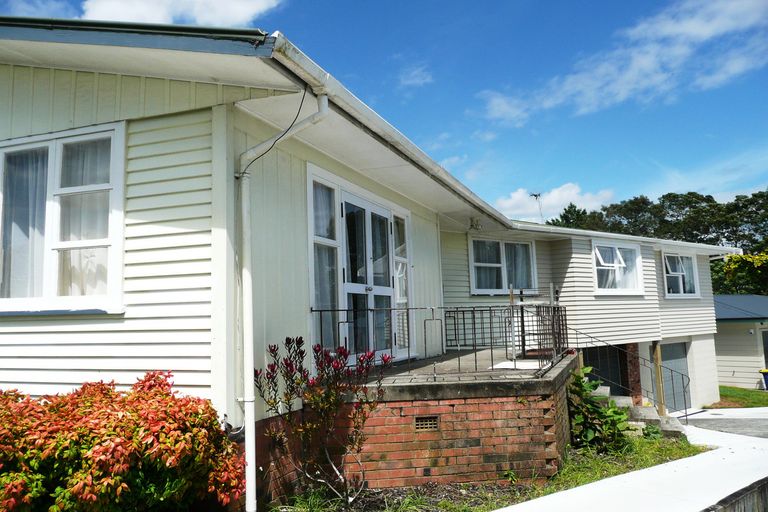 Photo of property in 40 Kingdale Road, Henderson, Auckland, 0610