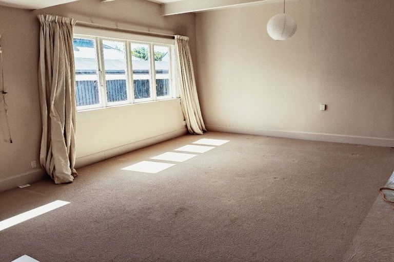 Photo of property in 23 Claremont Avenue, Papanui, Christchurch, 8053