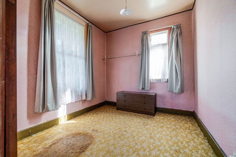 Photo of property in 17 Newman Road, Eketahuna, 4900