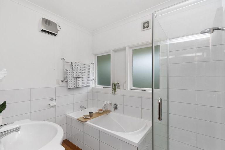 Photo of property in 45a Box Hill, Khandallah, Wellington, 6035