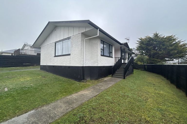 Photo of property in 5 Colorado Grove, Brooklyn, Wellington, 6021