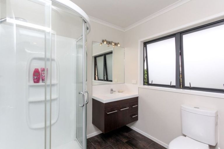 Photo of property in 10b Anderson Way, Highlands Park, New Plymouth, 4312