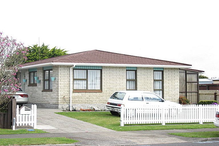Photo of property in 4 Penrod Drive, Bell Block, New Plymouth, 4312