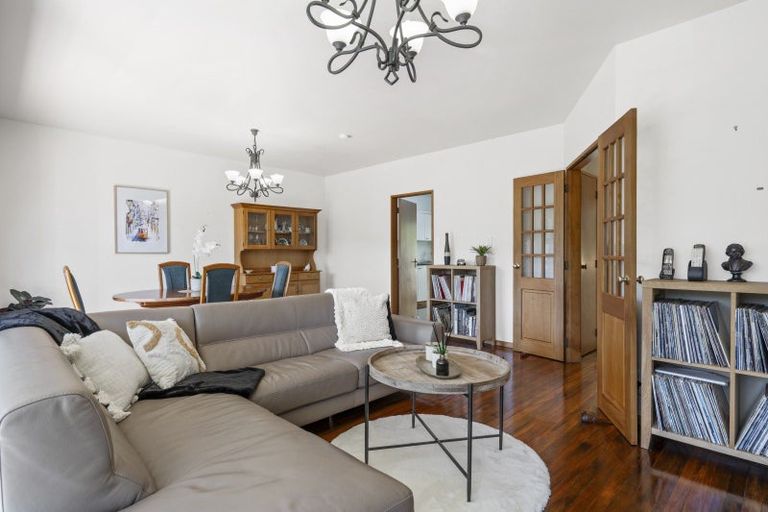 Photo of property in 11f Duncan Street, Tawa, Wellington, 5028