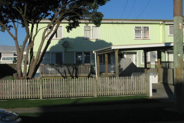 Photo of property in 9-15 Kahika Grove, Elsdon, Porirua, 5022