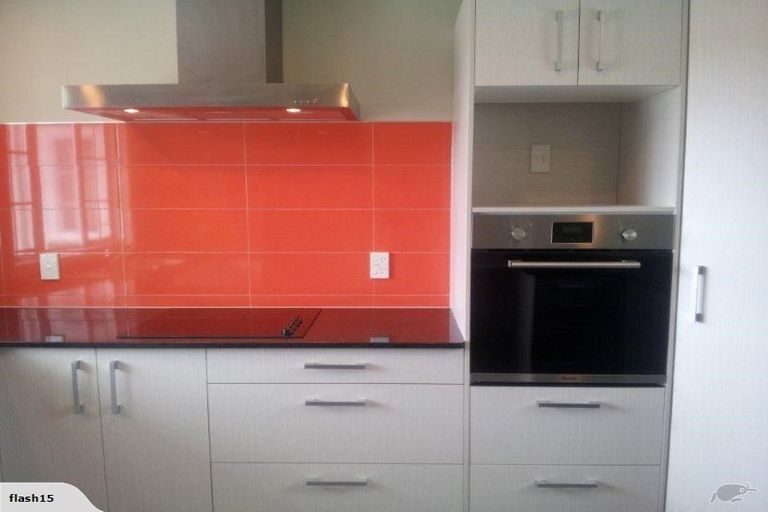 Photo of property in 4 Nirmal Place, Sunnyvale, Auckland, 0612