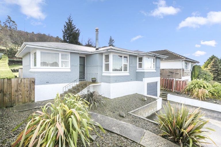 Photo of property in 27 Stephen Street, Halfway Bush, Dunedin, 9010