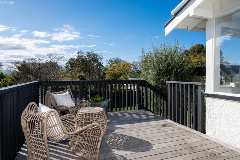 Photo of property in 55 Napier Terrace, Hospital Hill, Napier, 4110