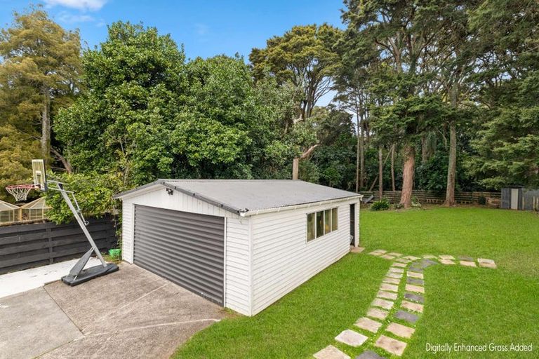 Photo of property in 9 Hillcrest Grove, Hillpark, Auckland, 2102