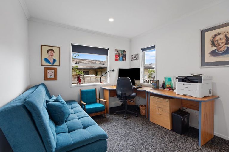 Photo of property in 69 Bathurst Crescent, Pyes Pa, Tauranga, 3112