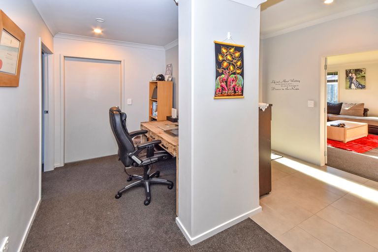 Photo of property in 14 Searle Drive, Patumahoe, Pukekohe, 2679