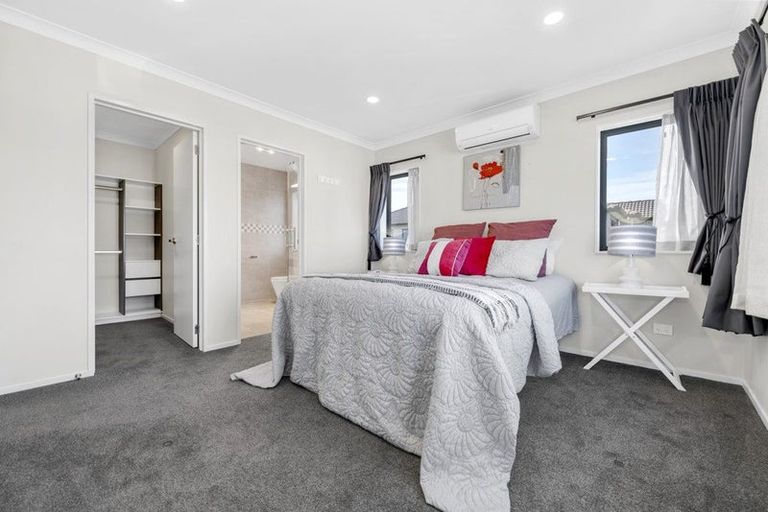Photo of property in 26 Hikuawa Road, Flat Bush, Auckland, 2019