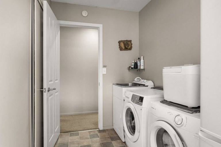 Photo of property in 5 Attfield Close, Clyde, 9330