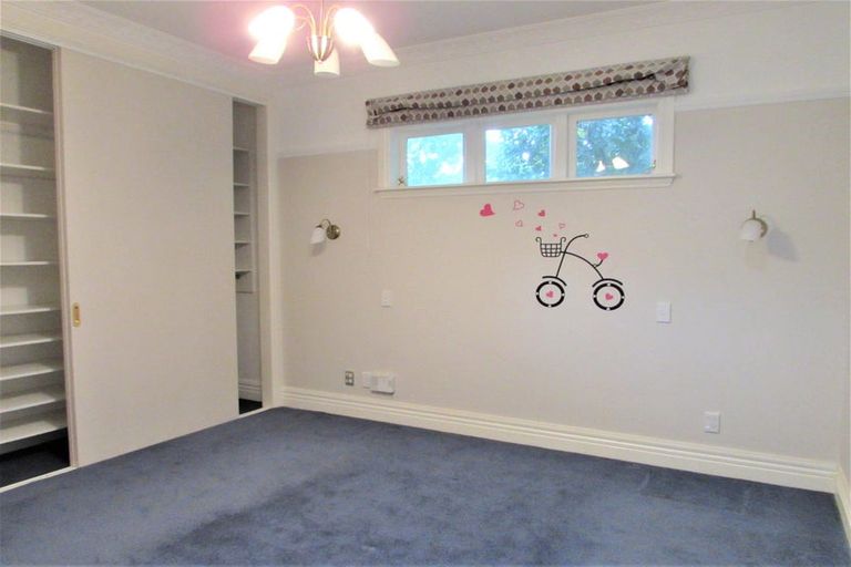 Photo of property in 194 Knights Road, Hutt Central, Lower Hutt, 5011