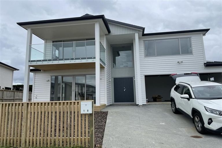 Photo of property in 10 Fort Lincoln Loop, Karaka, Papakura, 2113