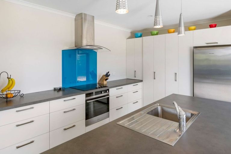 Photo of property in 28 Poynter Place, Tawhero, Whanganui, 4501