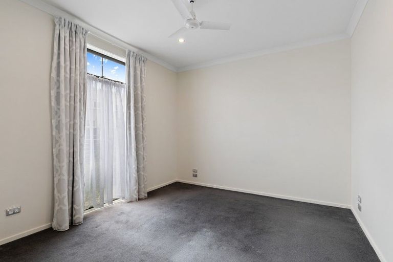 Photo of property in 58 Country Club Terrace, Northwood, Christchurch, 8051