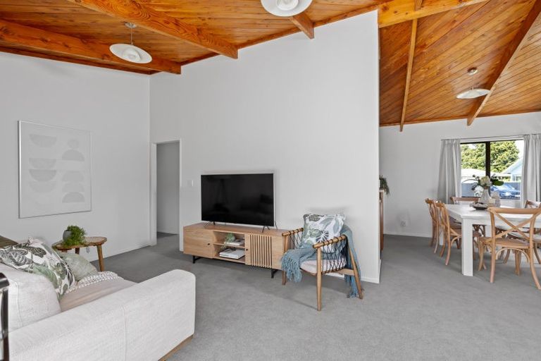 Photo of property in 966 Kahikatea Flat Road, Waitoki, Kaukapakapa, 0871