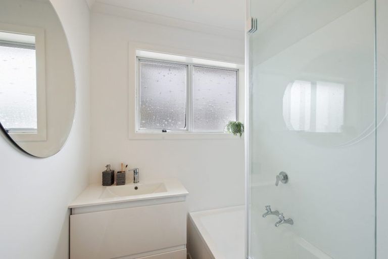 Photo of property in 2/18 Kawau Crescent, Bromley, Christchurch, 8062