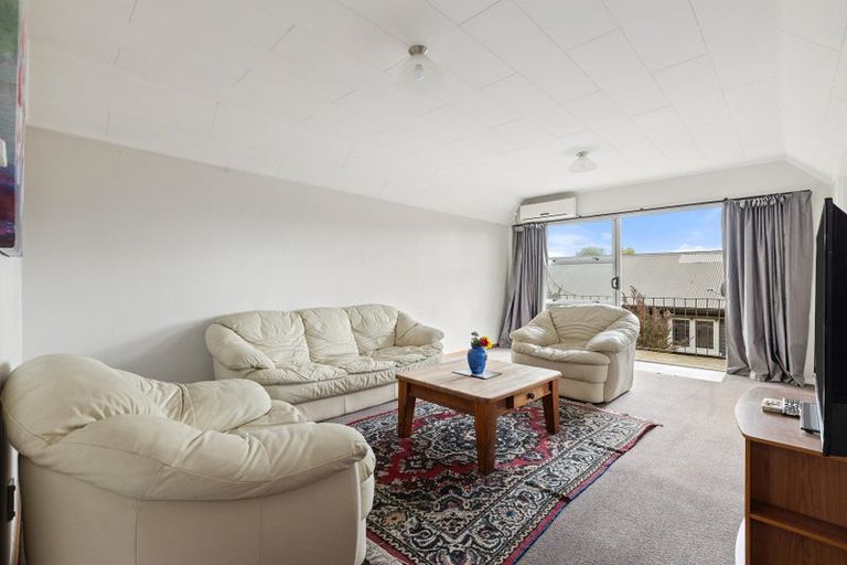 Photo of property in 2/28 Taramea Place, Addington, Christchurch, 8024