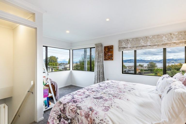 Photo of property in 2/22 Korimako Road, Waipahihi, Taupo, 3330