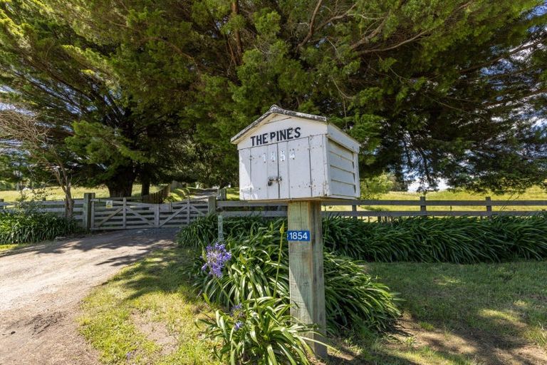 Photo of property in 1854 Dartmoor Road, Dartmoor, Napier, 4186