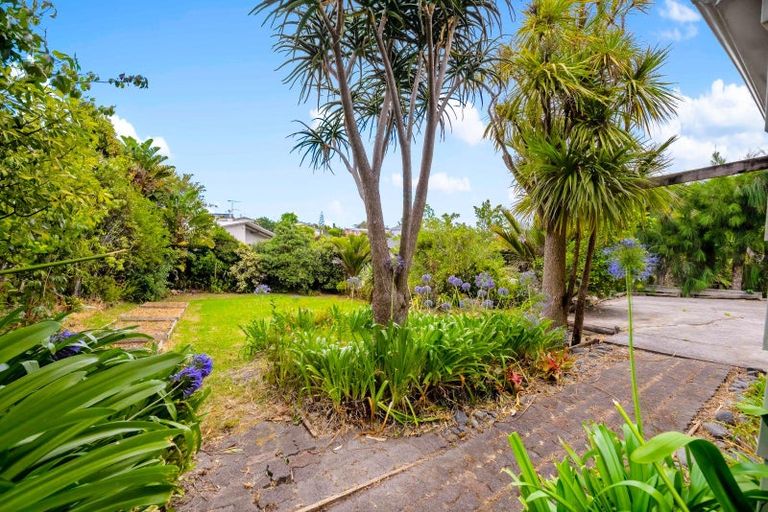Photo of property in 85 Evelyn Road, Cockle Bay, Auckland, 2014