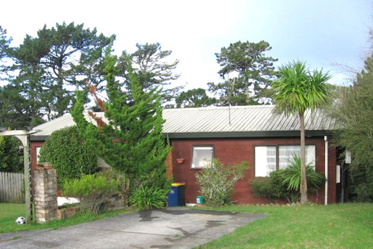 Photo of property in 6 Oakhaven Place, Ranui, Auckland, 0612