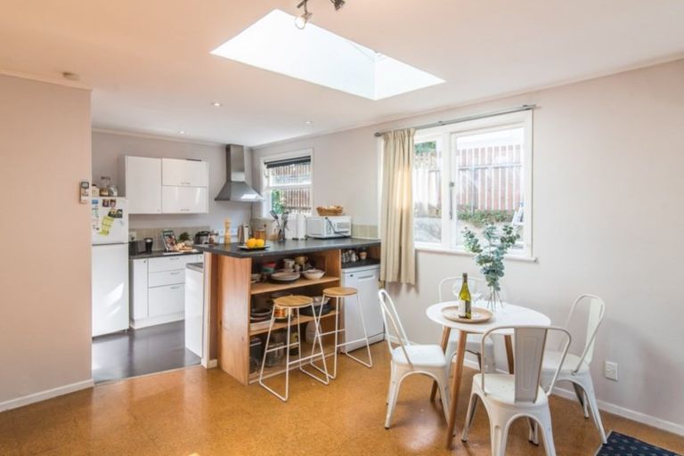 Photo of property in 139 Parkvale Road, Karori, Wellington, 6012