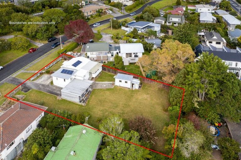 Photo of property in 21 Philson Terrace, Browns Bay, Auckland, 0630