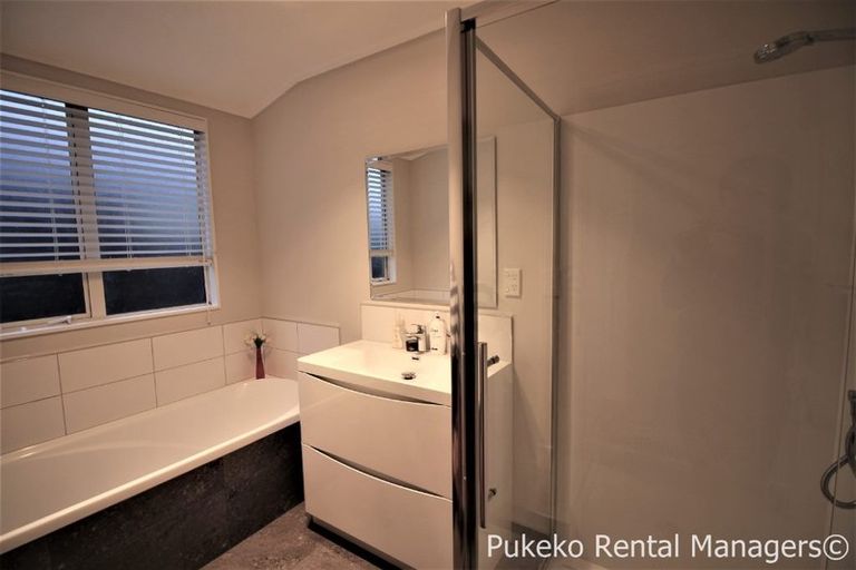 Photo of property in 23 Bellville Drive, Clendon Park, Auckland, 2103