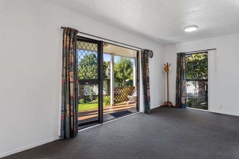 Photo of property in 37 Darroch Street, Belfast, Christchurch, 8051