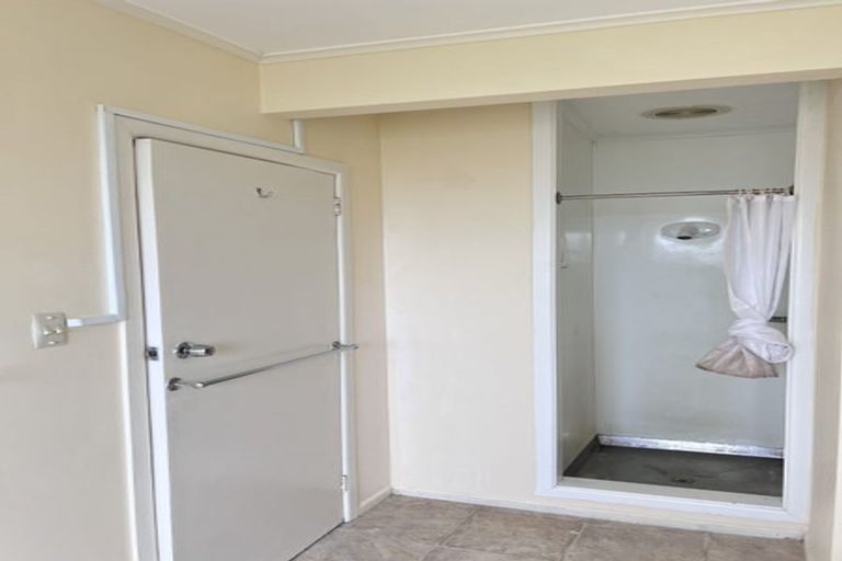 Photo of property in 54 Redlands Grove, Swanson, Auckland, 0612